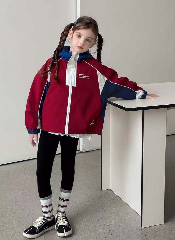 Girls' jacket color blocked jacket hooded jacket outdoor sports style jacket with short silhouette as the core design highlight