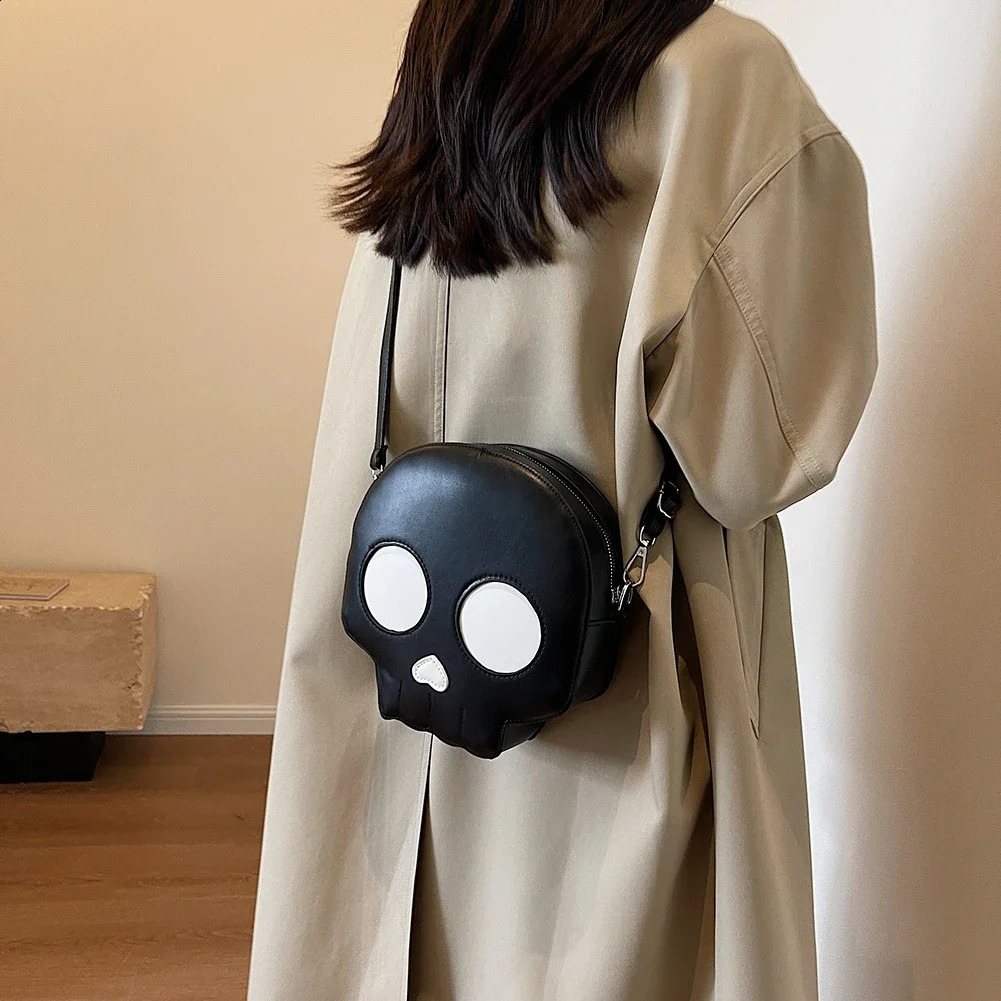 Novelty Halloween Ghost Bag Gift Women Gothic Shoulder Bag Devil Skull Funny Crossbody Bags Female Girls Ghost Handbags Purse 250807