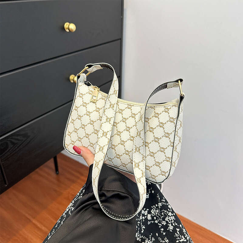 Hot Selling New Fashion Trendy Casual Printed Simple Chain Women's Shoulder Underarm Bag Designer Bags