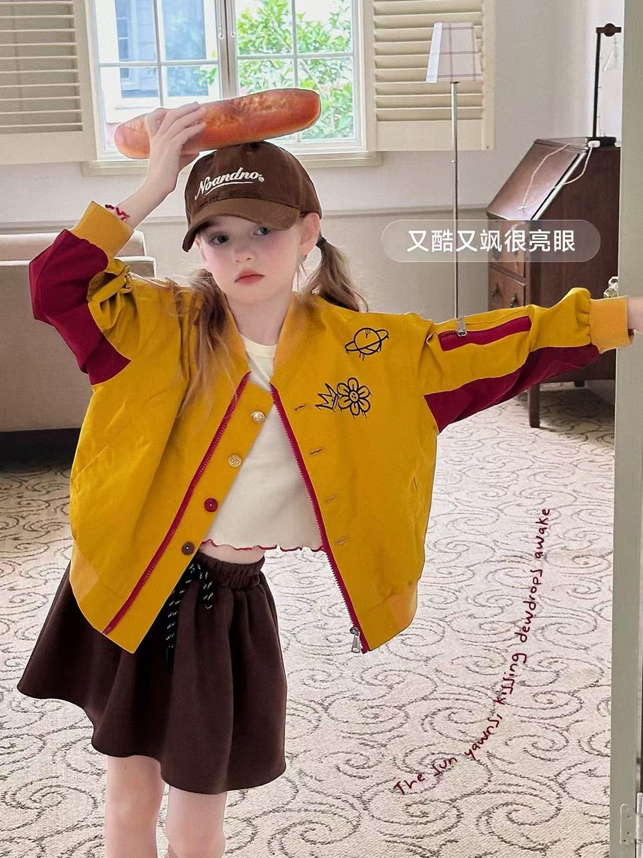 Girls' jacket baseball jacket casual jacket spliced jacket printed jacket with short silhouette as the core design highlight