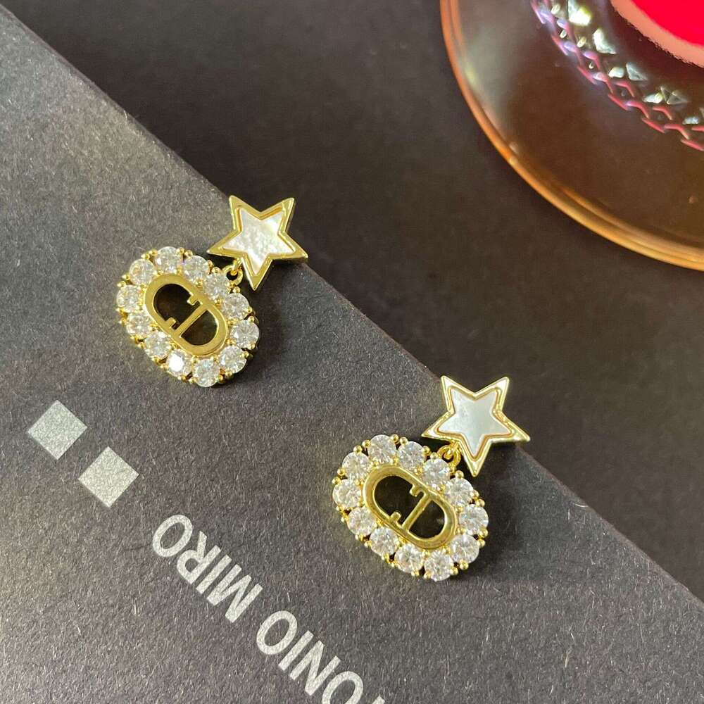 Dcollections Natural Shell Zircon Pearl Summer High-end Copper Gold-plated Thickened Electroplated Earrings Fashion Versatile Ear Jewelry