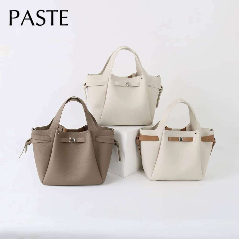 2025 Beige Color Large Capacity Commute Trapeze Tote Full Grain Cowhide Leather Women Shoulder Bag High-grade Cowskin Handbag
