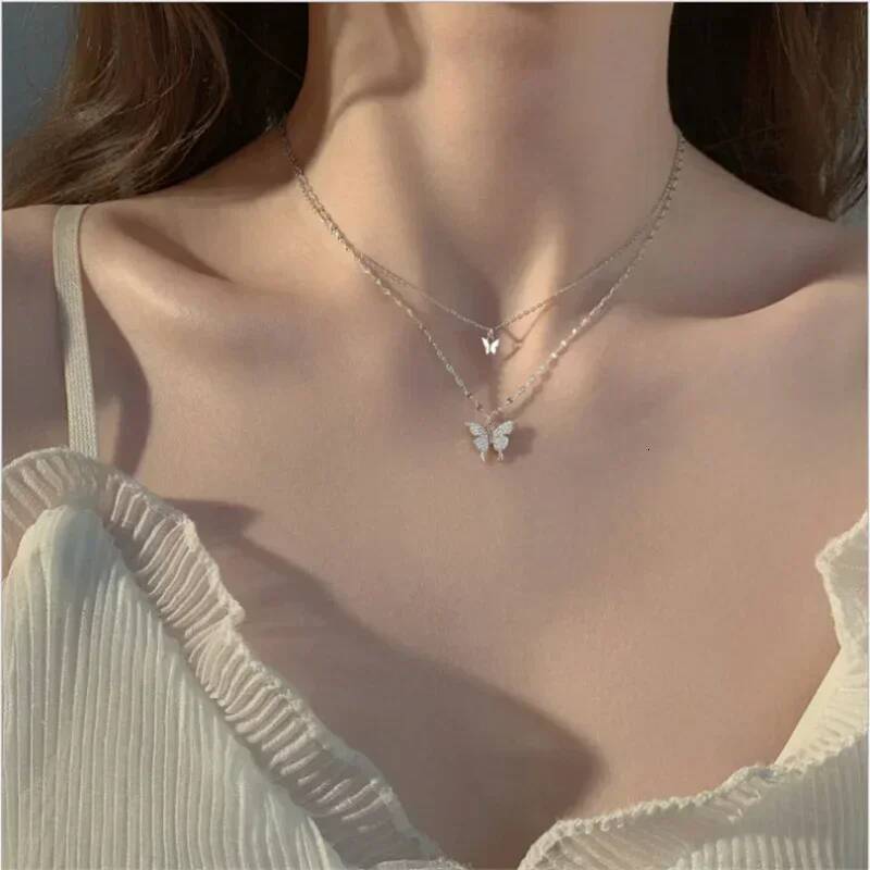 New Fashion Sier Color Double Layer Star Moon Necklace for Women Charm Delicate Zircon Stainless Steel Choker Chain Jewelry