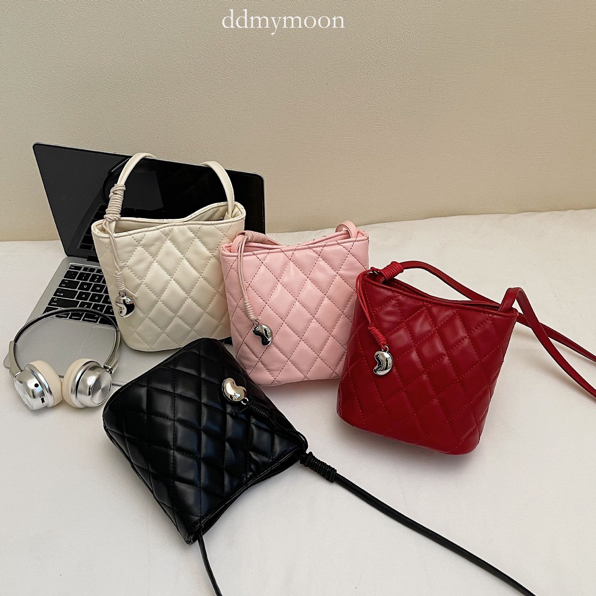 New Handbag Embroidery Quilted Small Women's Shoulder Crossbody High-Quality Texture Casual Bucket Bag ddmymoon