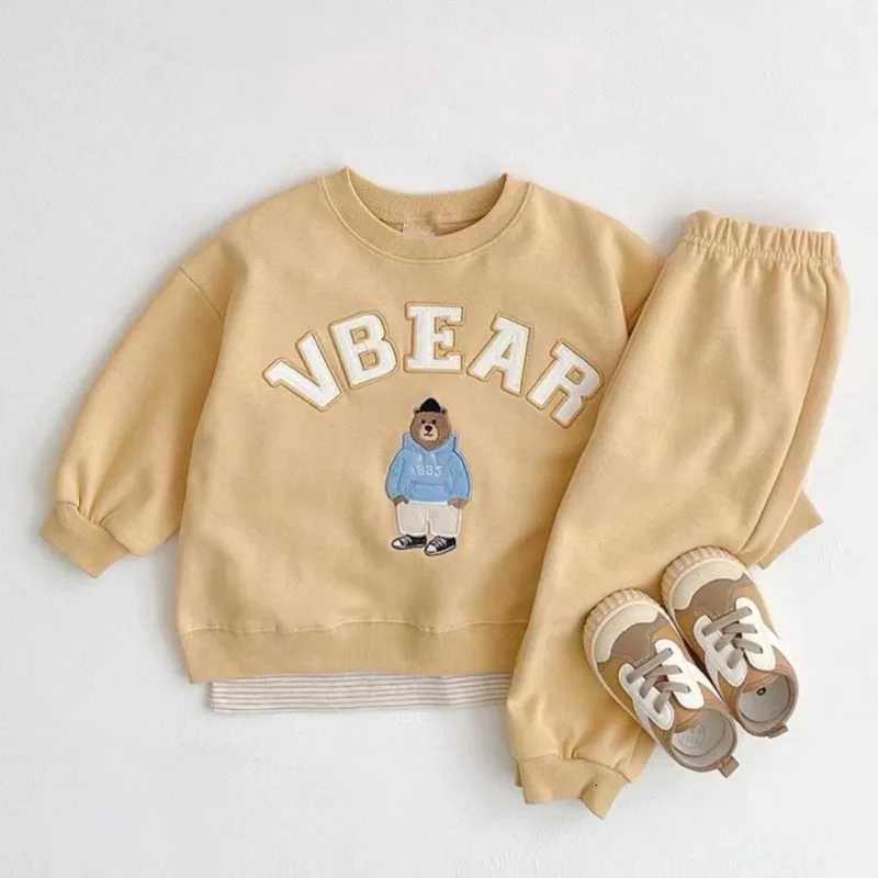 Winter Spring Baby Girls Boy Clothes Set Toddle Kid Cotton Embroidery Letter Sweatshirts Pullover Top and Pants 2 Pieces Suit Z250811