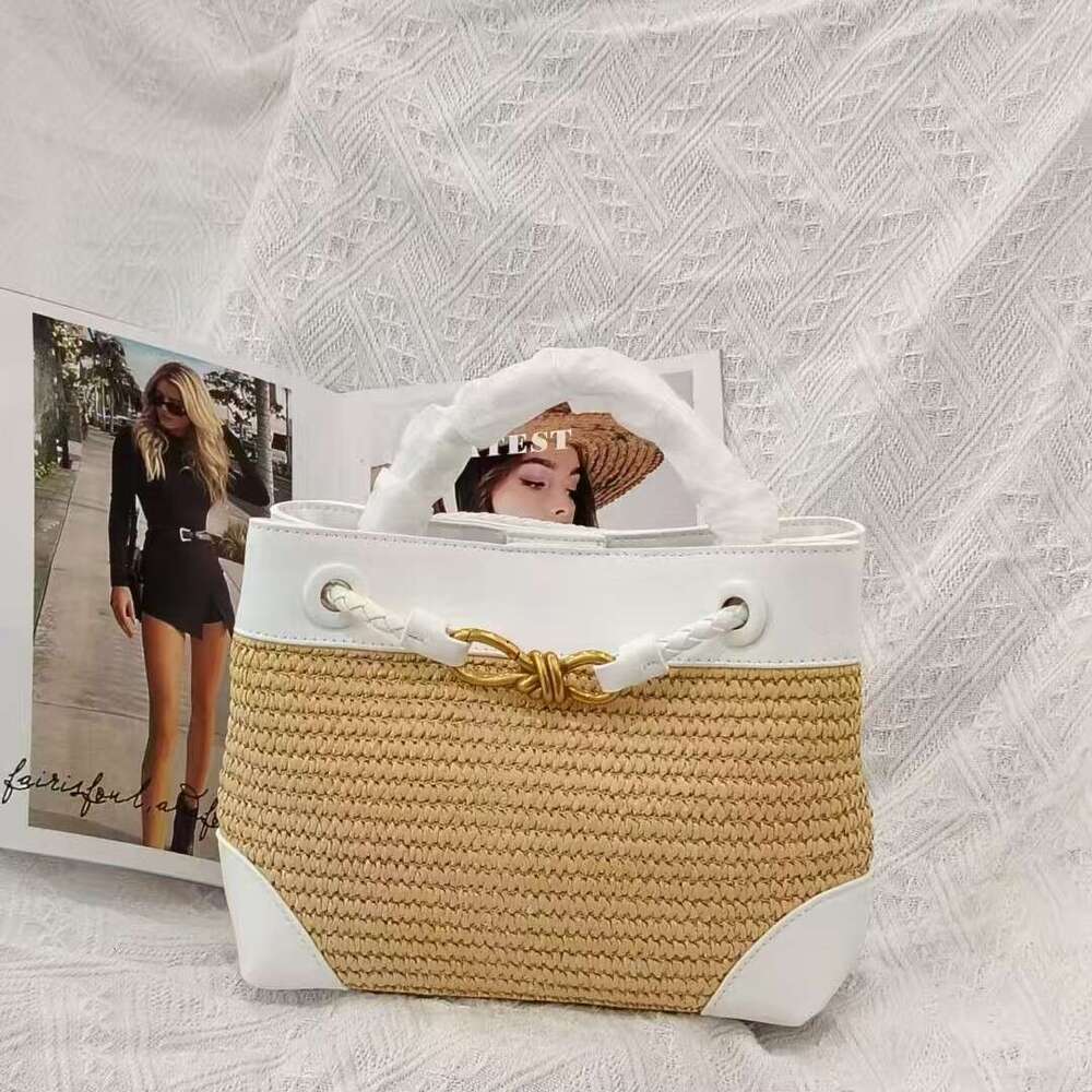 2025 New Holiday Style Color-Block Splicing Large Capacity Casual Handheld Straw Tote Bag for Women