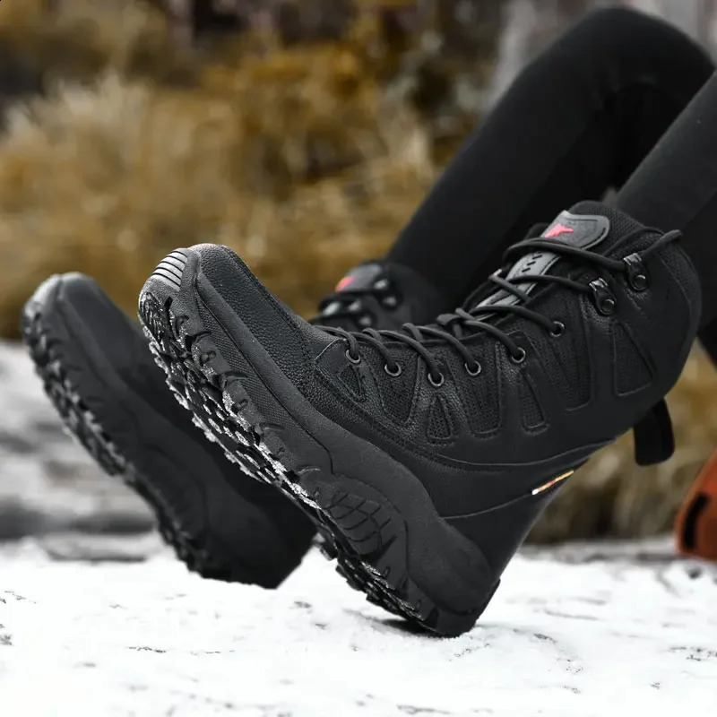 Men Tactical Boots Waterproof Hunting Hiking Shoe Lace Up Desert Unisex Army Boot Male Women Motorcycle Climbing Shoe 250805