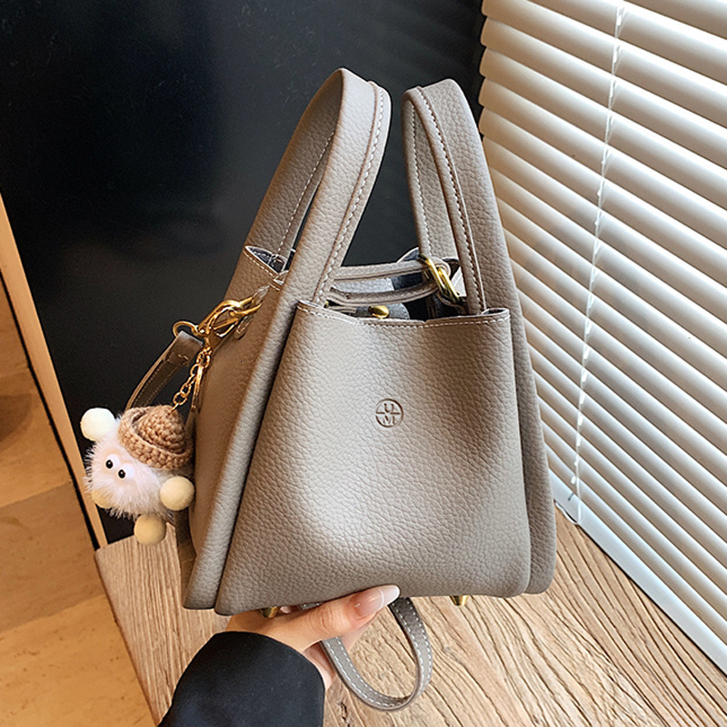 Lychee Pattern Basket for Women 2025 New High-End Niche Handbag Single Shoulder Crossbody Bag ddmymoon