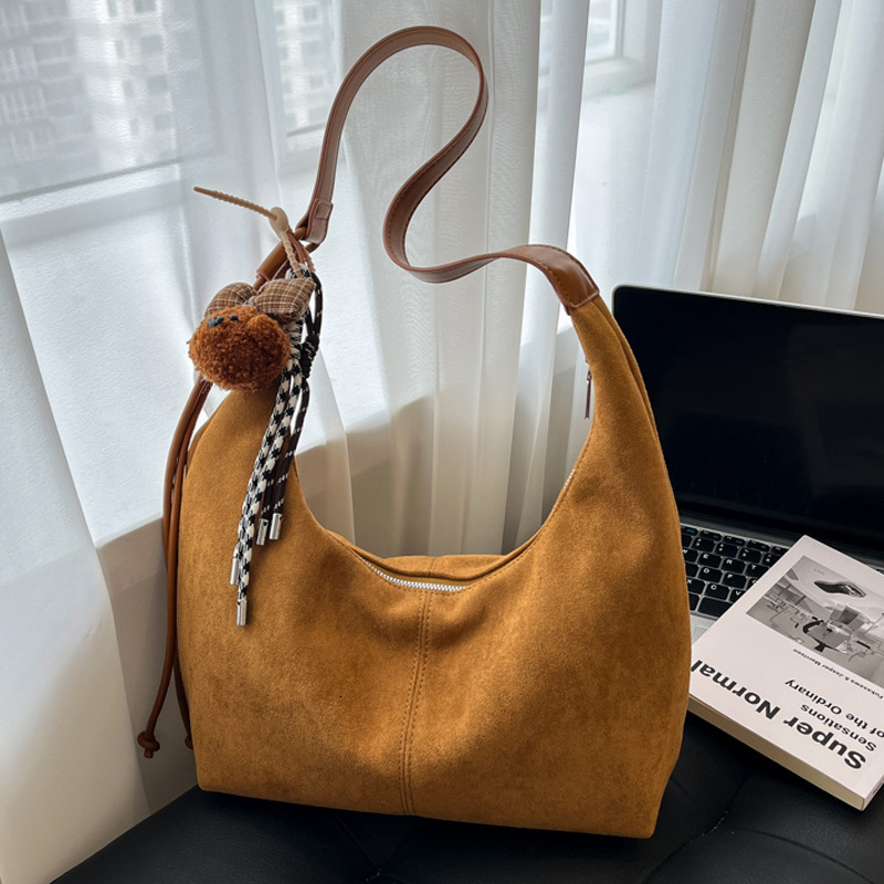Suede Commuter Large Capacity Crossbody for Women 2025 New Lazy Style Simple Underarm Shoulder Bag ddmymoon