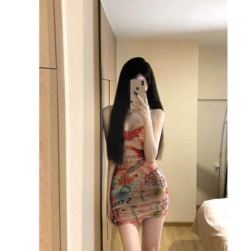 2025l Butterfly Graffiti Printed Tank Top Dress Women's Summer Niche Slim fashion Fit Short Skirt New Designer