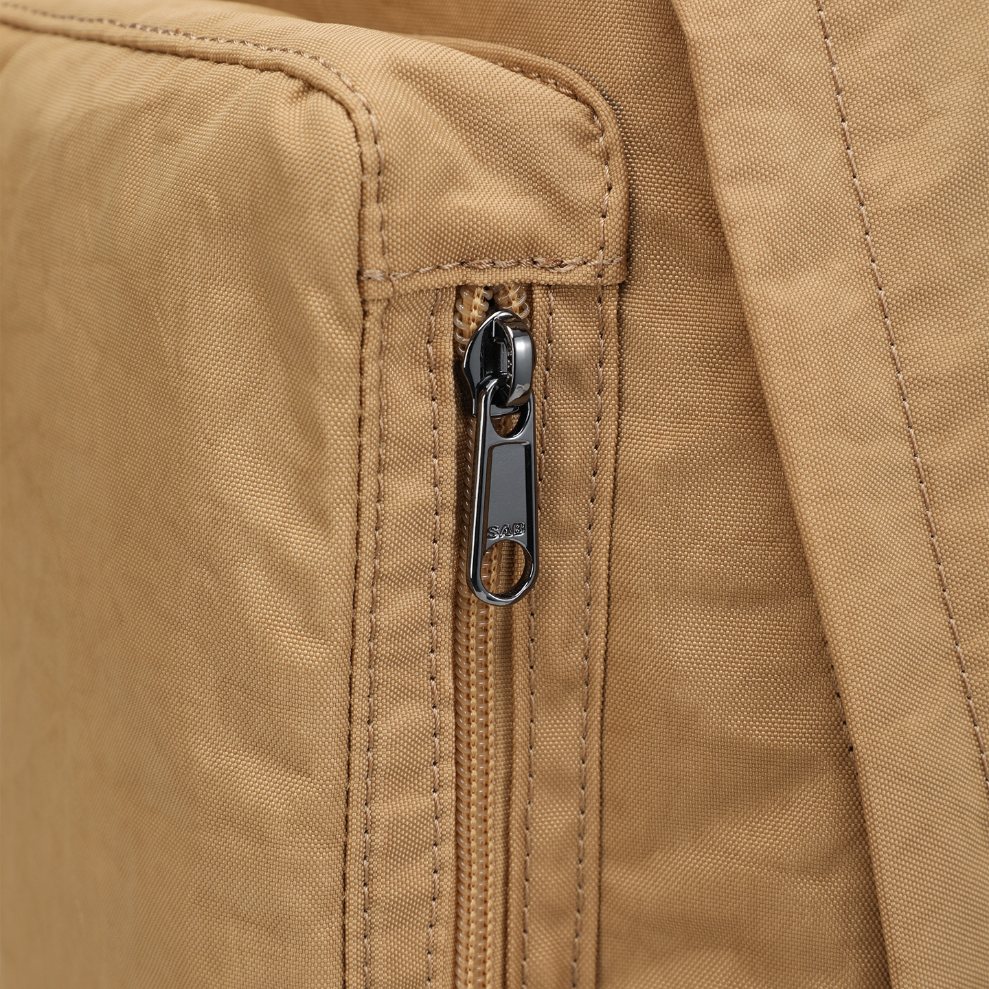 Large capacity backpack for men and women outdoor lightweight new commuting nylon travel computer backpack student backpack