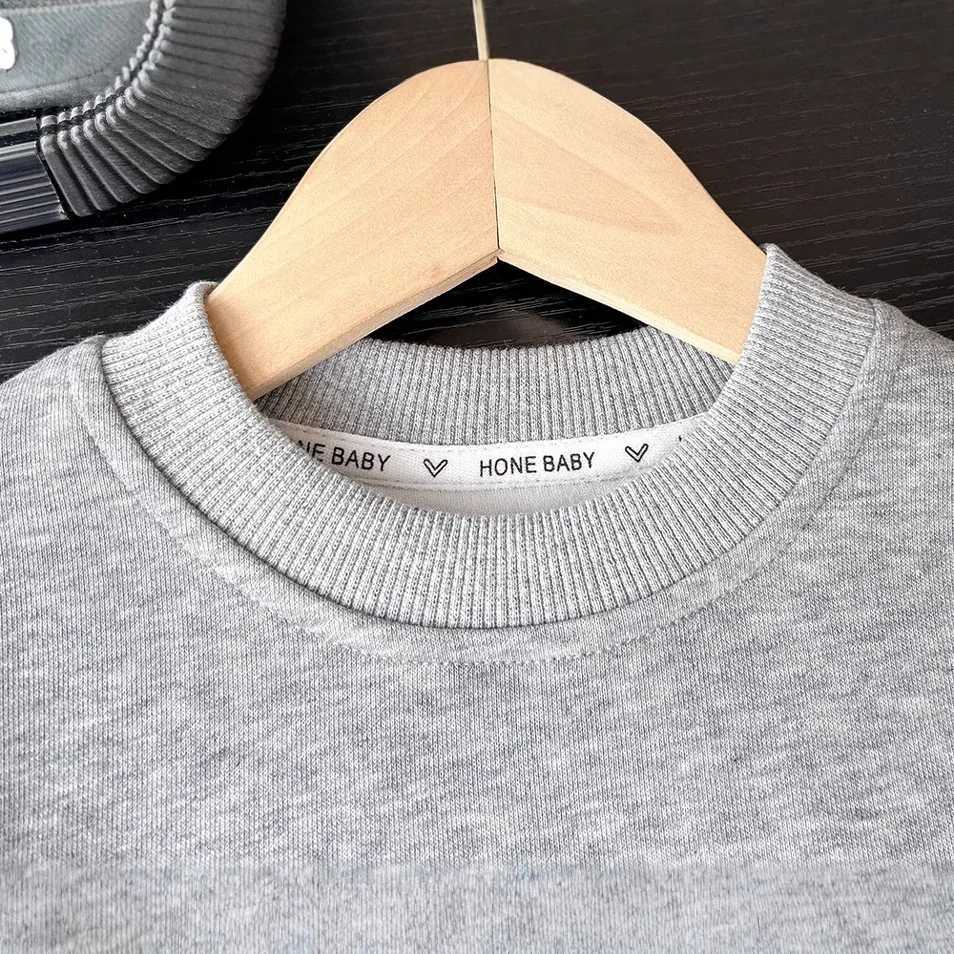 Baby Boys Autumn Sweatshirt Sets Round Neck Top + Elastic Waist Pants Toddler Boys Sets Letter Printed Kids Baby Boys Two-Piece Set Z250811