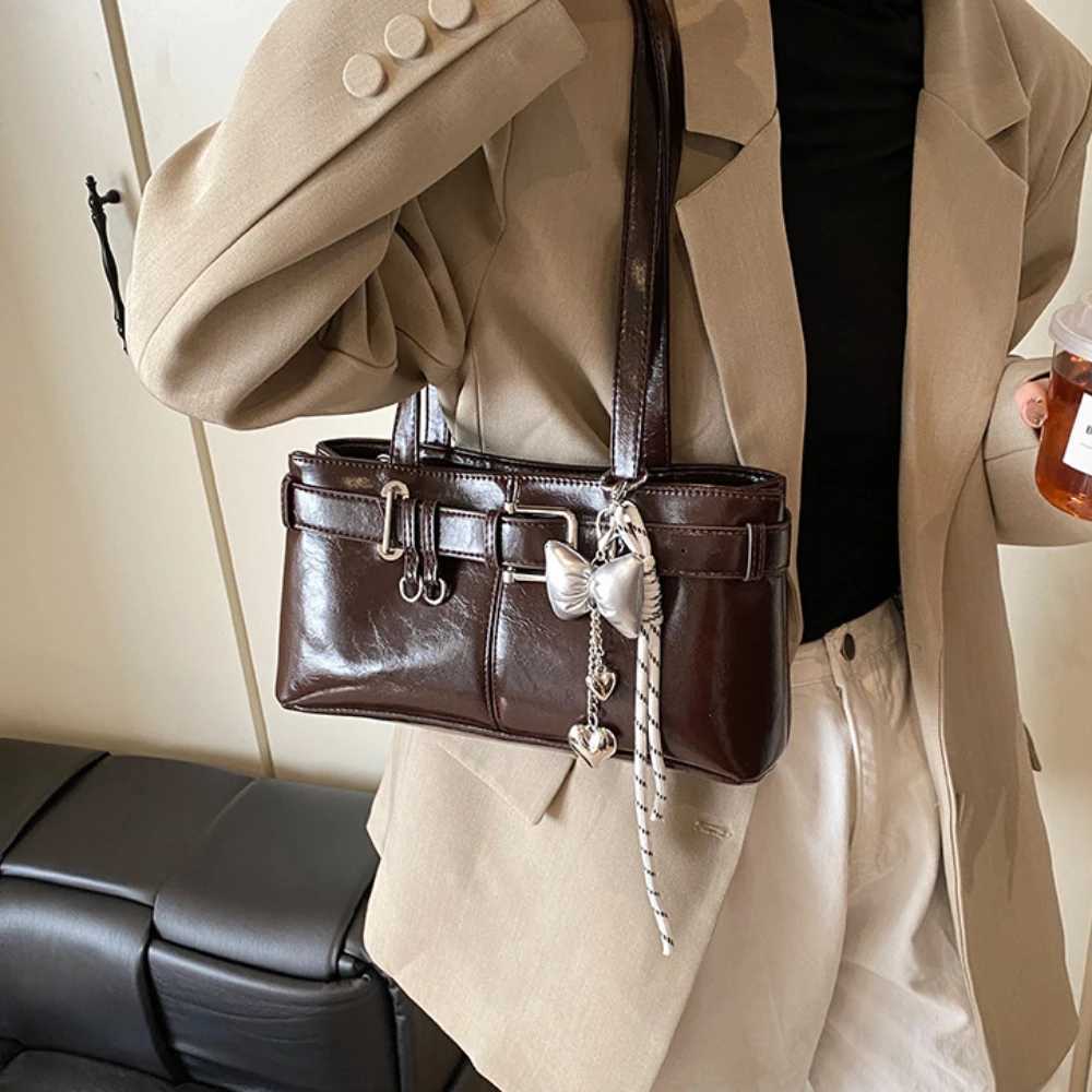 Belt Design Shoulder SaTChels Bag for Women 2025 New in luxury Designer Handbags branded FAshion Totes with Pendant Z250811