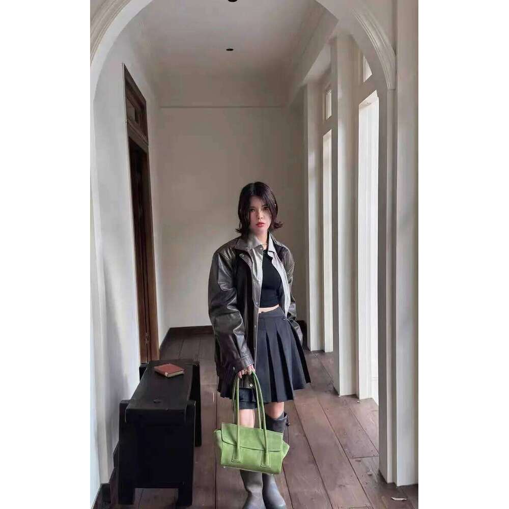 2026 Stylish Ru Hot Sale Red Yellow Color Long-handle Trapeze Tote Thick First-class Nubuck Leather Women Underarm Shoulder Bag