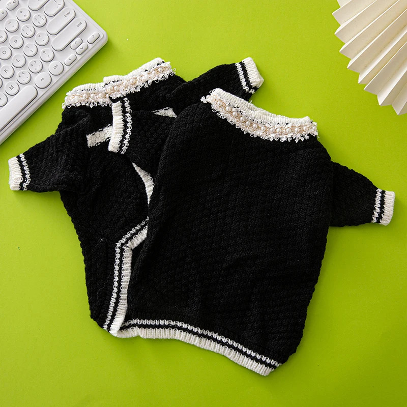 Autumn Winter Chunky Warm Pet Sweater Designer Luxury Pearl Decoration Pomeranian French Bulldog Coat Dog Clothes Puppy Clothing 250811
