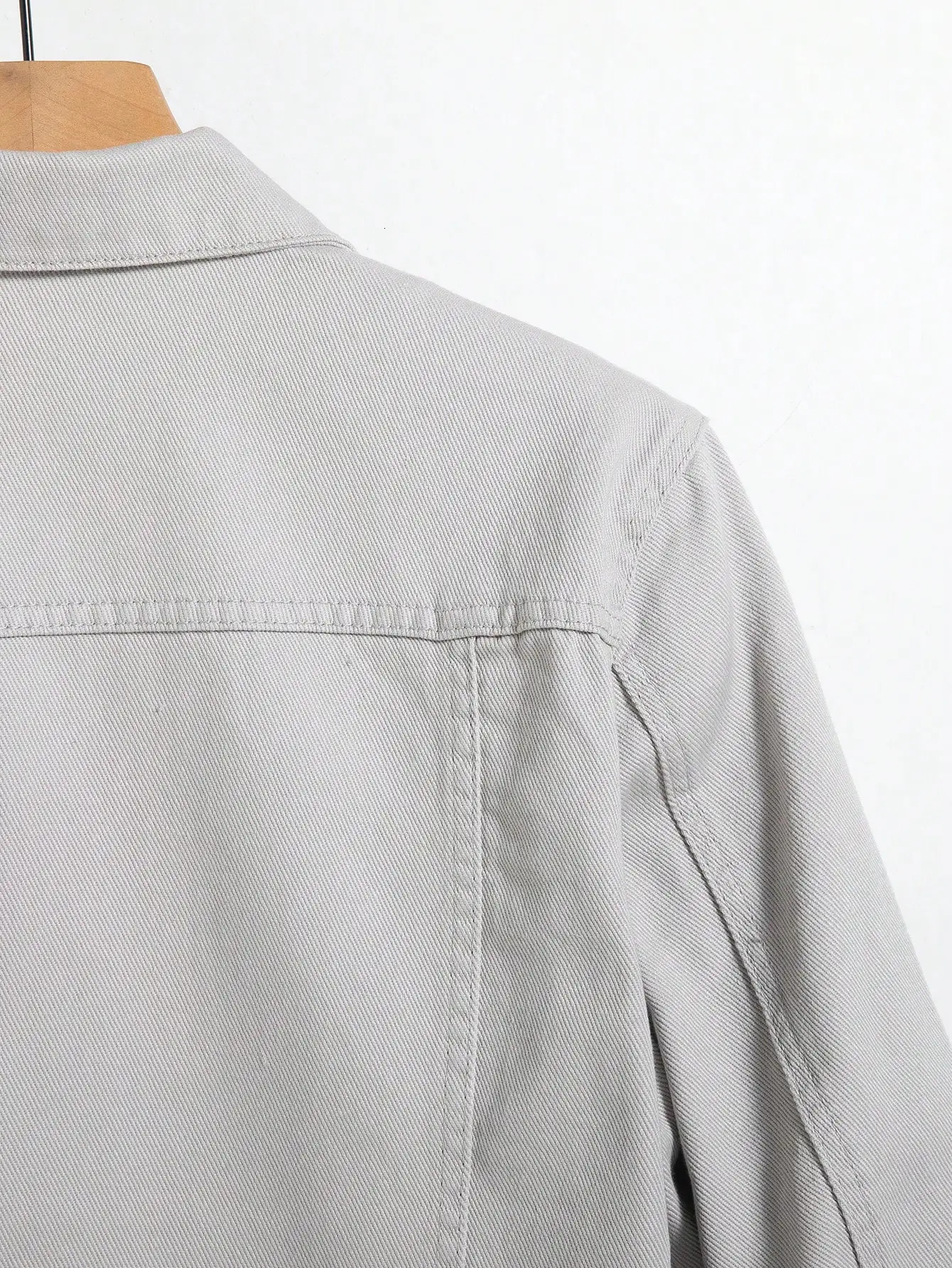 Mens denim jacket for spring and autumn Gray coat Versatile daily casual wear Fashionable trendy 250809