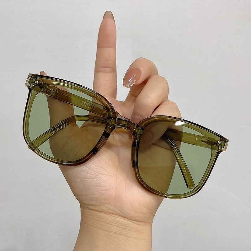 Womens Folding Polarized Sunglasses with UV Protection