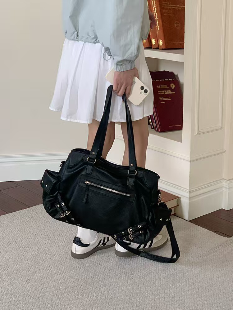 Deinet Korean Niche Large Capacity Drawstring Motorcycle Tote for Women Rivet Handbag Single Shoulder Crossbody Bag