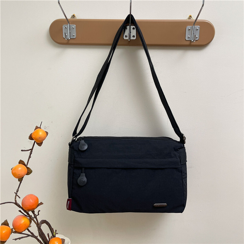 Lightweight Nylon Multi-compartment Crossbody Women 2025 New Trendy Casual Large Capacity Shoulder Bag ddmymoon