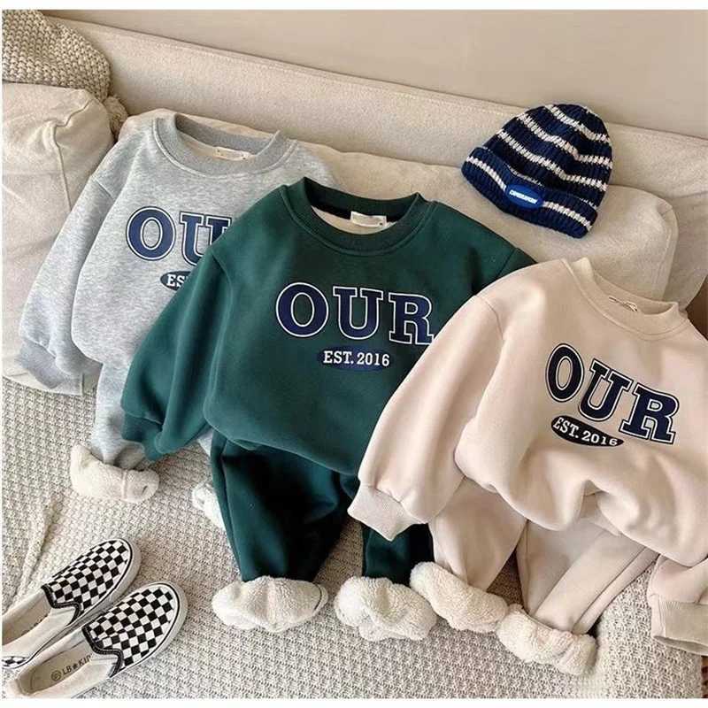 Boys Fleece Thickened Sets Winter Warm Suit Baby Girls Sweatshirts+Sweatpants 2 Pieces Kids Autumn New Outfits Children Clothes Z250811