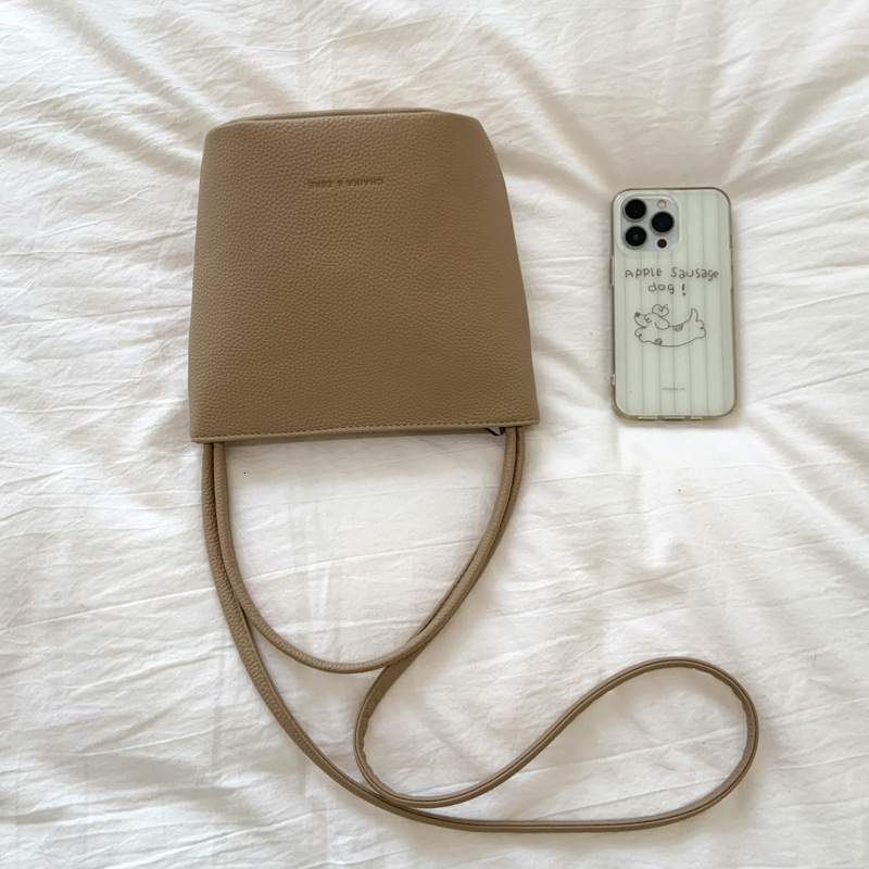 Fashion Red for Women, Single Shoulder 2025 New Simple Lychee Pattern Bucket Bag, Versatile Crossbody Bag ddmymoon