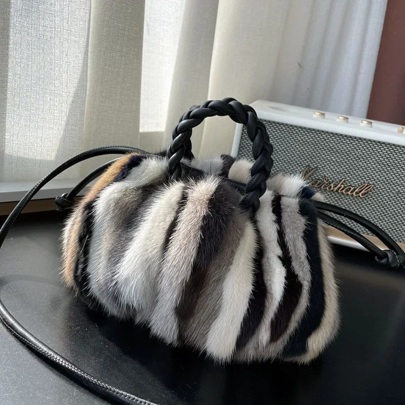 Natural Mink Fur Bag for Women Leather Handbag Plush Casual Lady Winter Shoulder Fashion Exquisite Shopping 250811