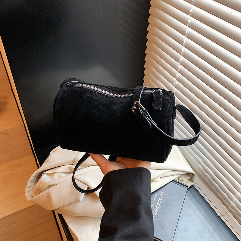 High-End Suede Cylinder for Women 2025 New Fashion Niche Pillow Single Shoulder Crossbody Bag Trendy ddmymoon