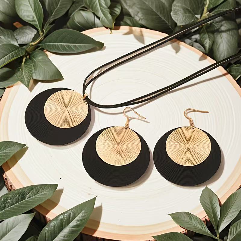 New pendant necklace, high-end fashion, perfect Valentine's Day gift for women