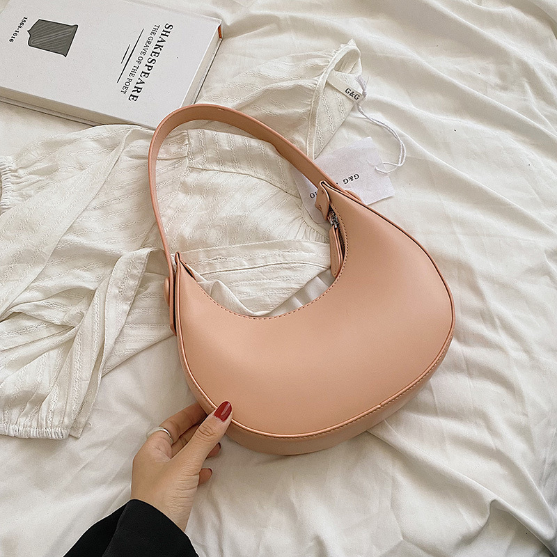 2025 autumn new retro women's shoulder bag fashion niche design casual women's crossbody bag texture armpit bag designer bag