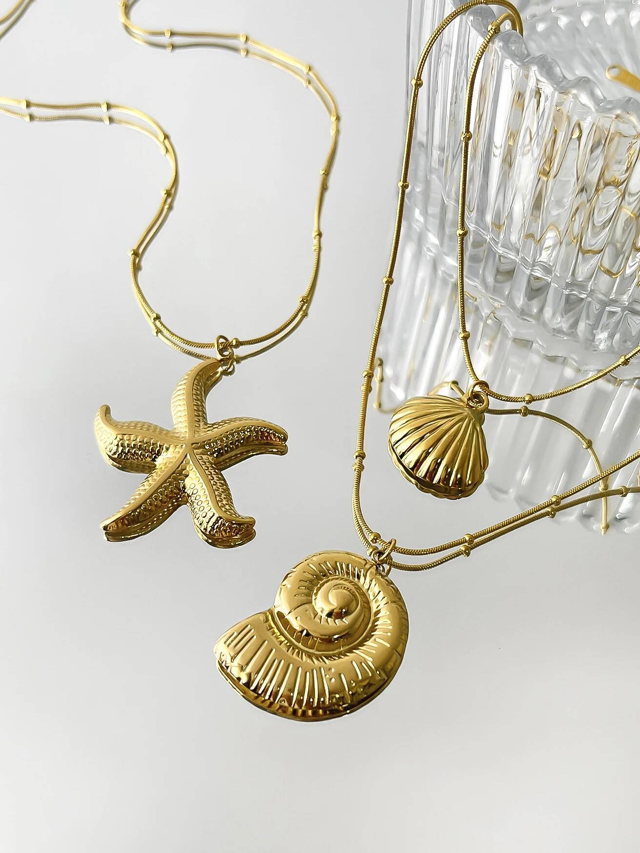 Peri'sbox Minimalist Starfish Stripe Conch Scallop Shaped Pendant Necklace for Women Waterproof Trend Jewelry Summer Beach Party Jewelry for Wome