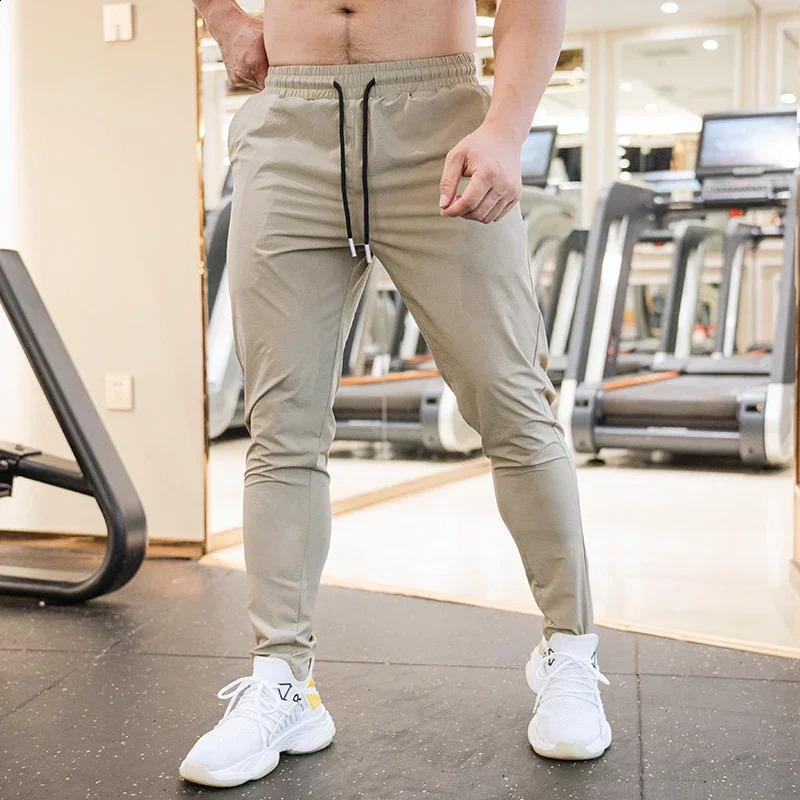 Ice Silk Sweatpants Mens Summer Ultra-thin Cooling Dry Fit Sports Pants Running Breathable Trousers Casual Fitness Leg 250811