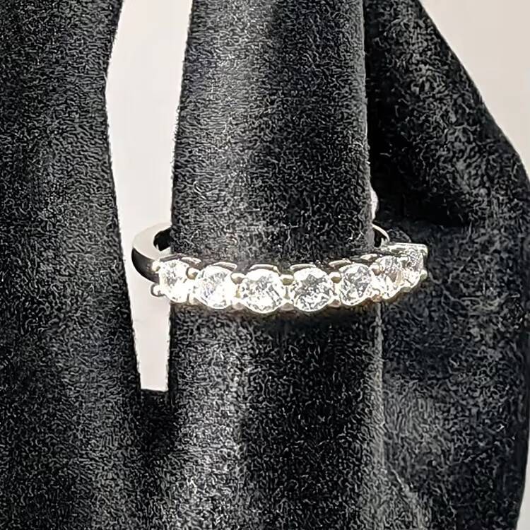 Wholesale GRA 925 Sterling Fine Jewelry Rhodium Plated VVS Moissanite Hot Stackable Ring for Women Wedding Korean Style