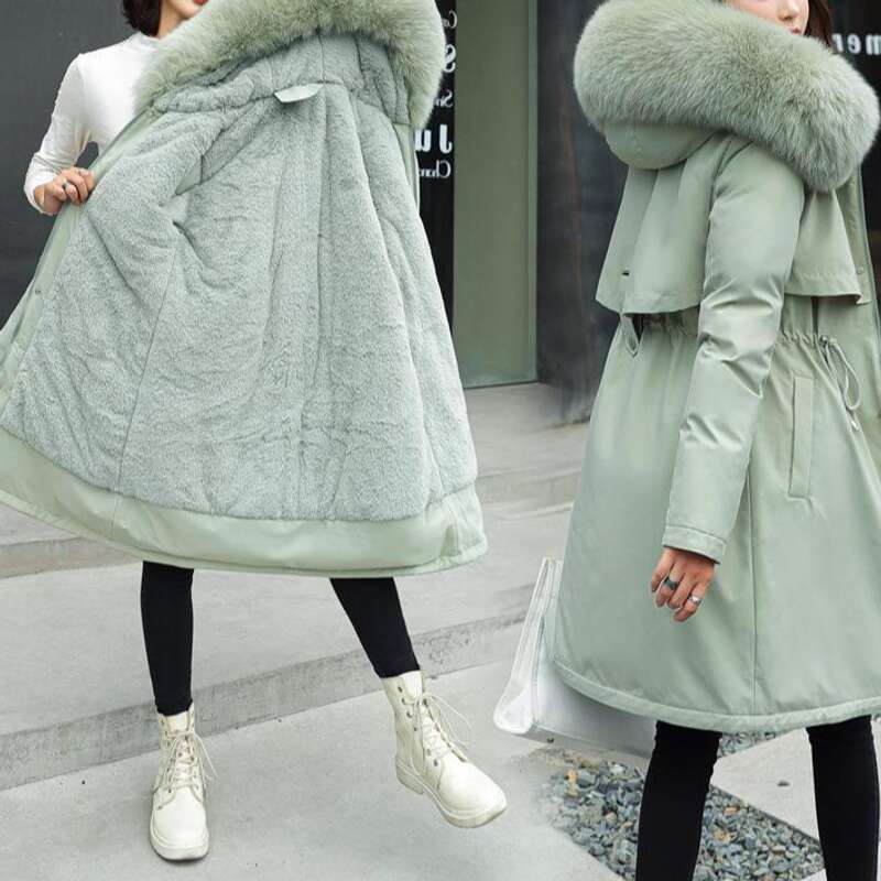 Women's coat, medium to long, with a large leather collar and a V-shaped down cotton jacket
