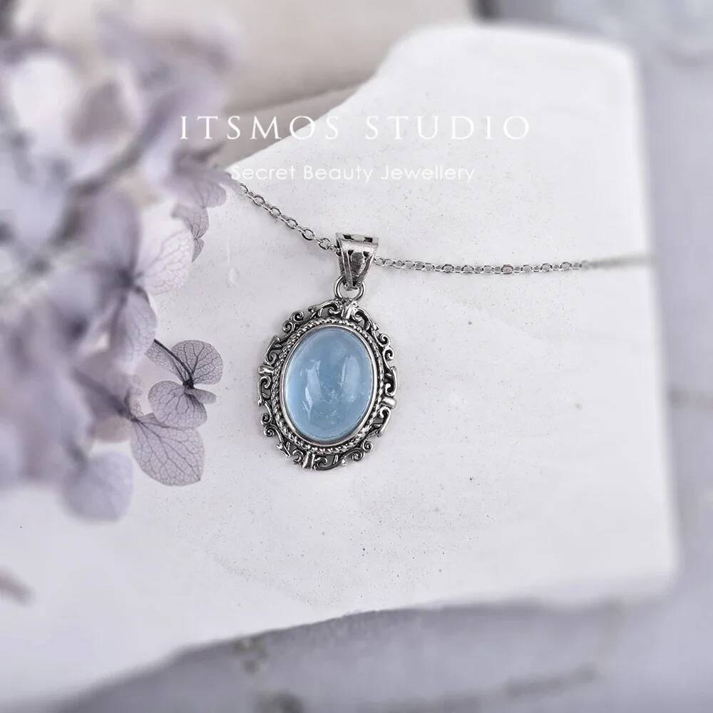 ITSMOS Natural Aquamarine Pendant Vintage Pattern Elegant Rectangle Ocean Dia Necklace Jewelry for Women Gift