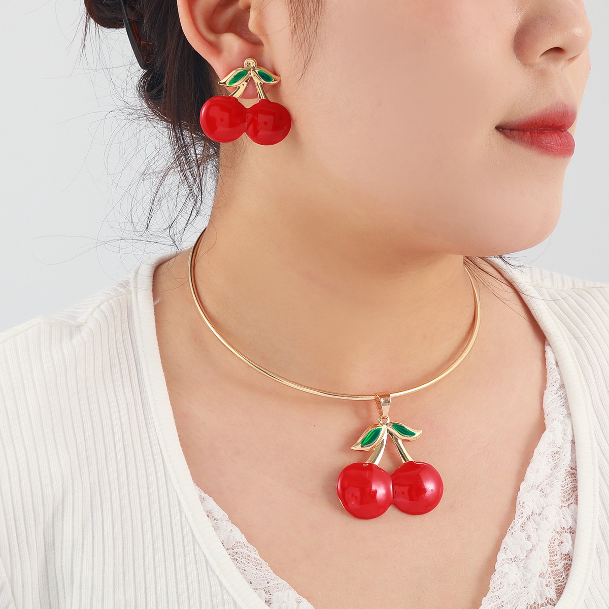 2025 New Fashion Accessories Cherry Necklace and Earring Set Simple Women's Fashion Accessories Set