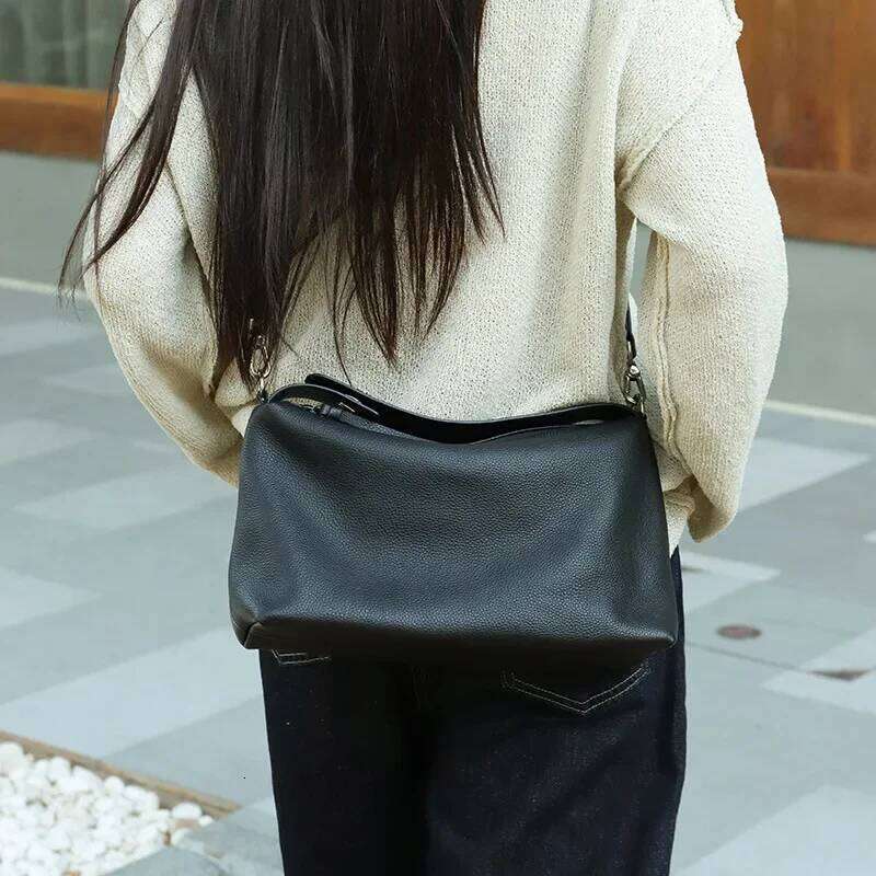 2025 New Simple Yellow Green Color Soft Tote 100% Natural Cow Leather Women Handbag Good Shape Female Shoulder Bag