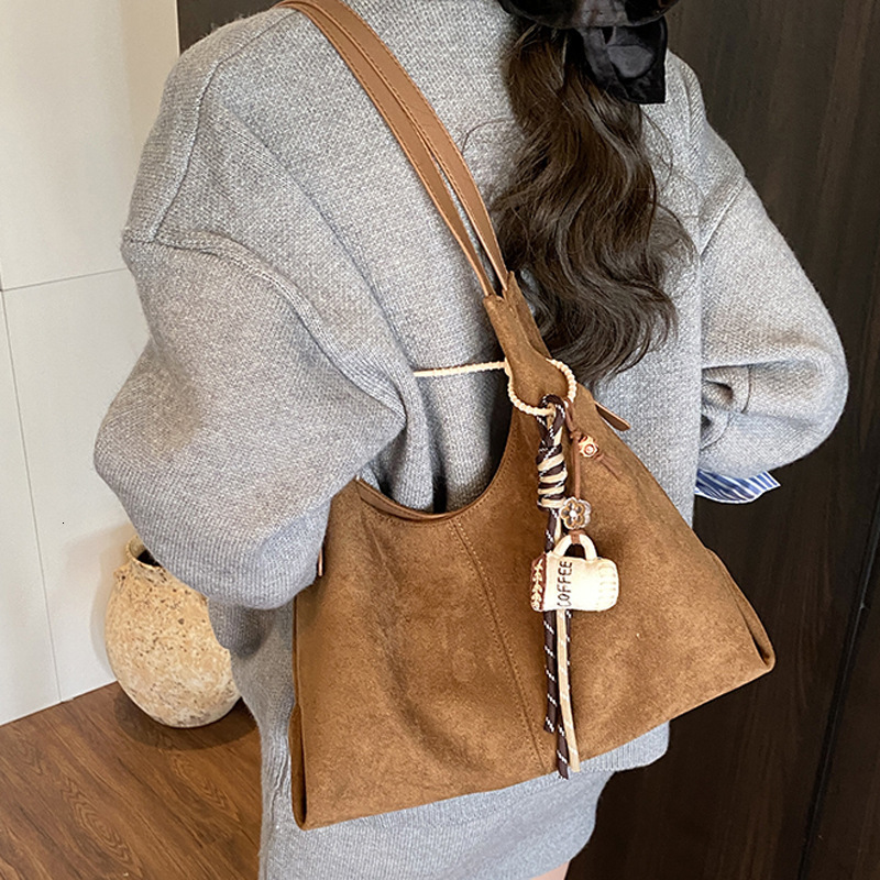 Suede Tote for Women 2025 Autumn Winter New Simple Commuting Large Capacity Shoulder Bag ddmymoon