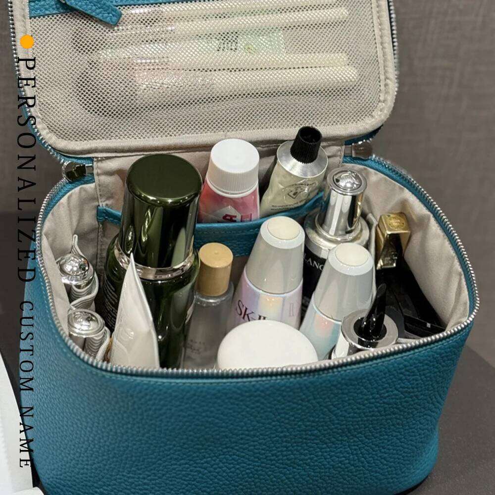 First layer cowhide makeup practical travel portable toiletries high-end large capacity storage bag customized gold hot
