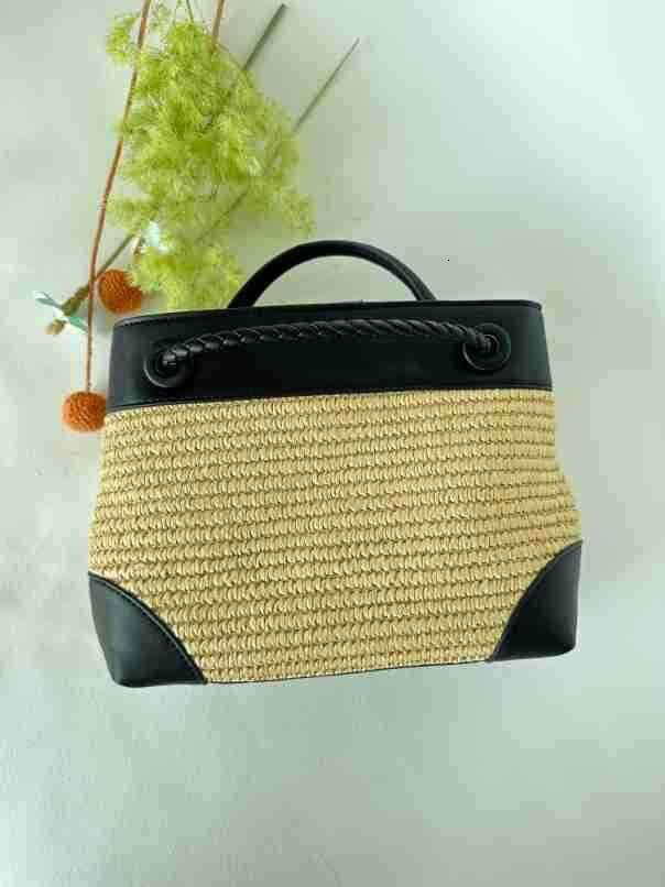 2025 New Holiday Style Color-Block Splicing Large Capacity Casual Handheld Straw Tote Bag for Women