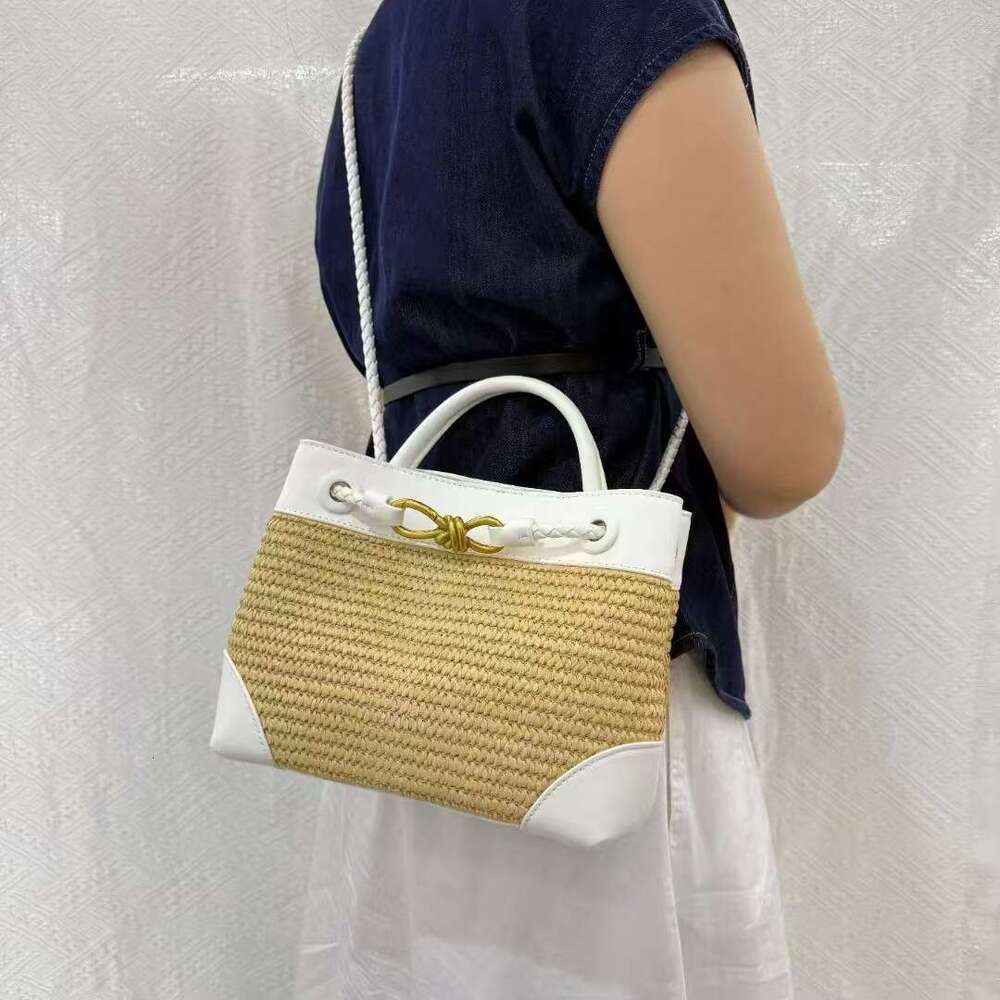 2025 New Holiday Style Color-Block Splicing Large Capacity Casual Handheld Straw Tote Bag for Women
