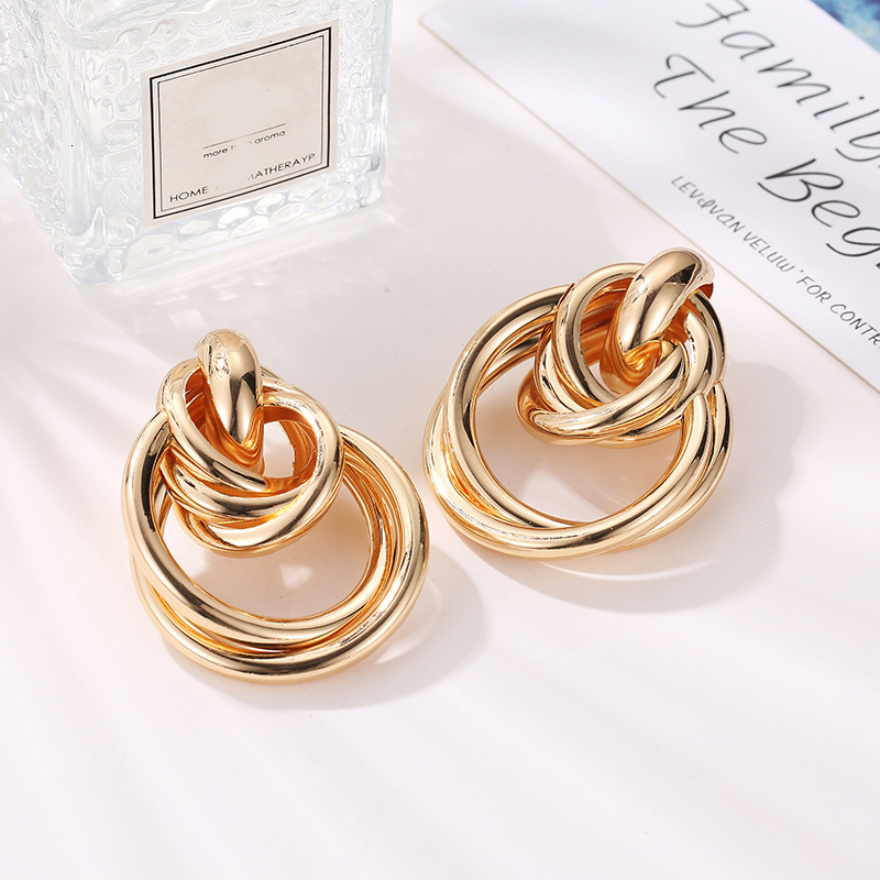 New Fashion Exaggerated Circle Style Earrings Metal Ear Jewelry