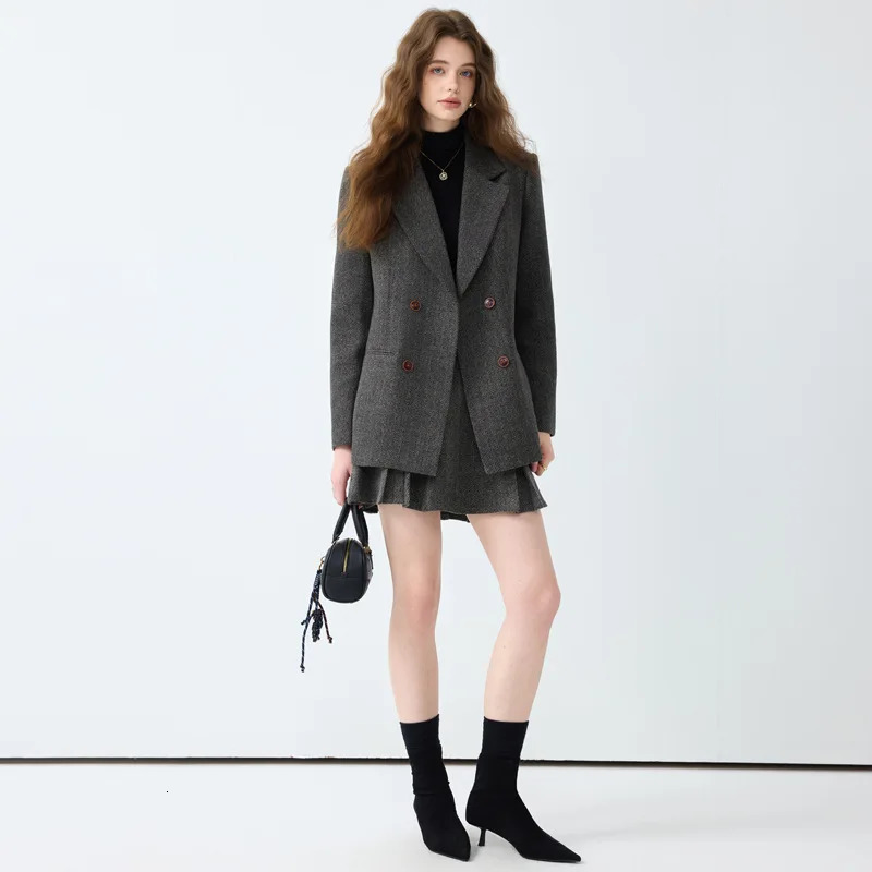 Winter Womens Woolen Jacket and Short Skirt Two Pieces Matching Sets Office Lady Vintage Casual Suits Plus Size Outfit 250811