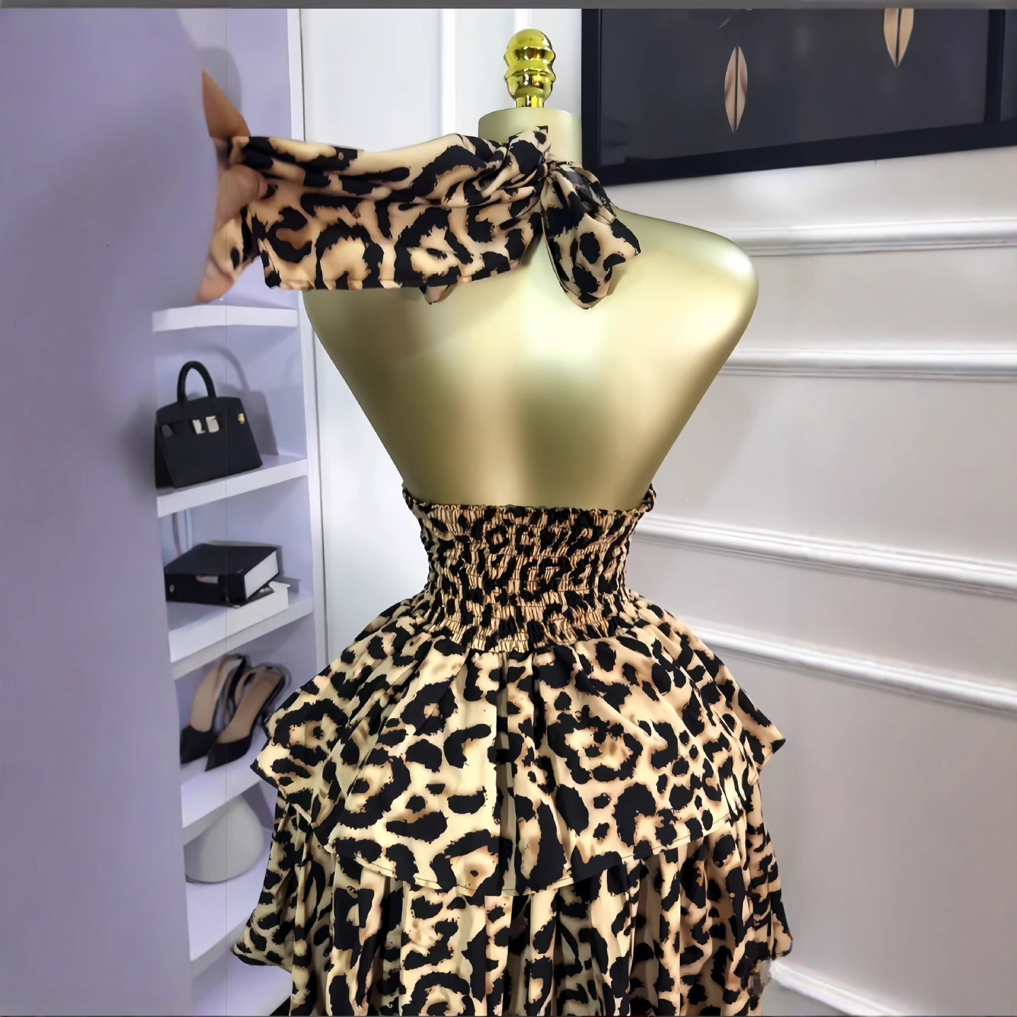 2025 new women's early summer new sleeveless off shoulder leopard fashion print waist cinching ruffled fluffy short skirt, female new designer