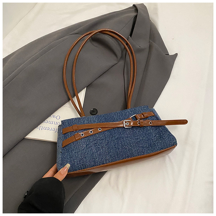 2025 Autumn New Niche Denim Handbag Women's Shoulder Bag Niche Design New Fashion Collage Color Block Armpit Bag Autumn New Designer Bag Women�