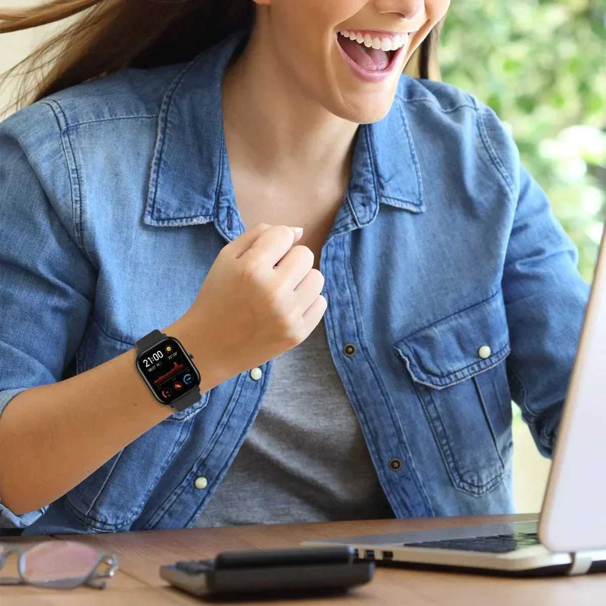 20mm 22mm Watch Strap For Amazfit GTS/4/3/2/GTS2/4 Mini/GTR4/3/2/2E/47mm Smartwatch Silicone Bracelet Watchband Amazfit GTS Band W250811