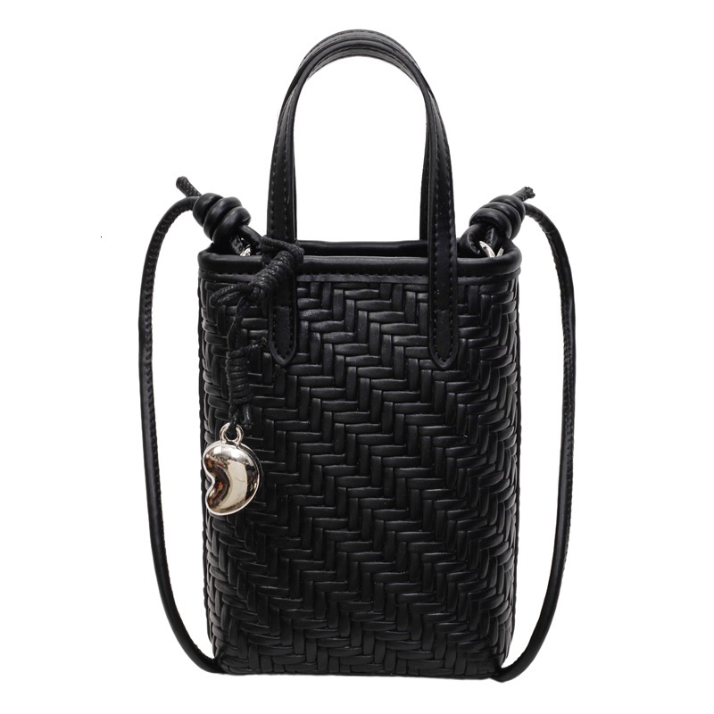 2025 New Woven Handbag High-End Solid Color Shoulder for Women Casual Commuter Crossbody Bag ddmymoon