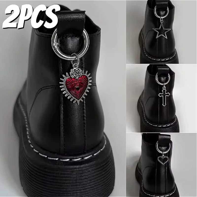 2pcs Metal Hollow Stars Hearts Pendant Boots Shoes Buckles Boots Decoration Party Pendant Fashion Shoe Accessories Shoe Charms W250811