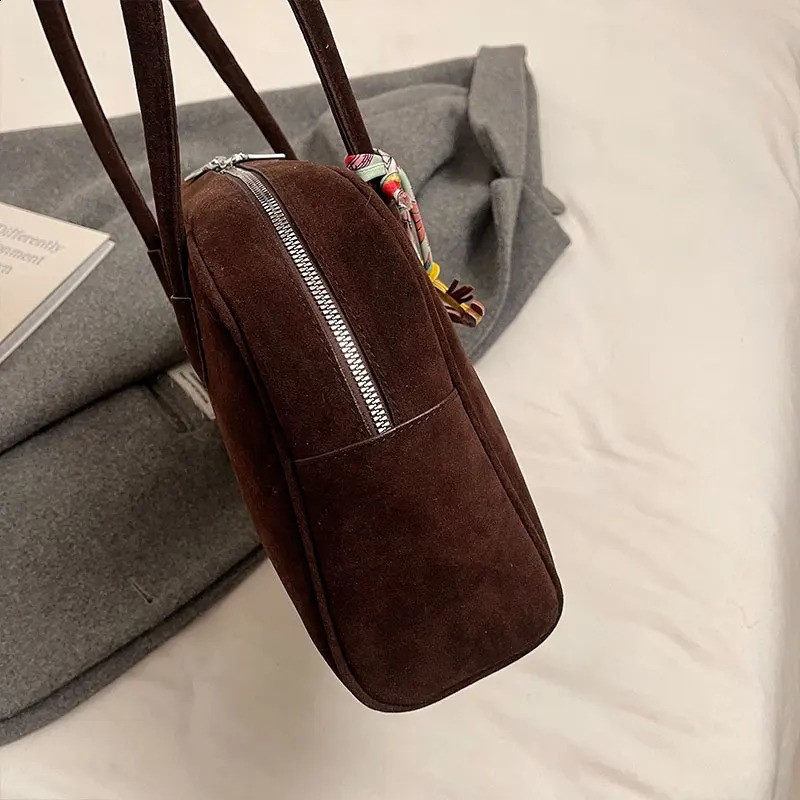 Niche retro single-shoulder handbag bowling bag matte suede single-shoulder crossbody small square bag 250809