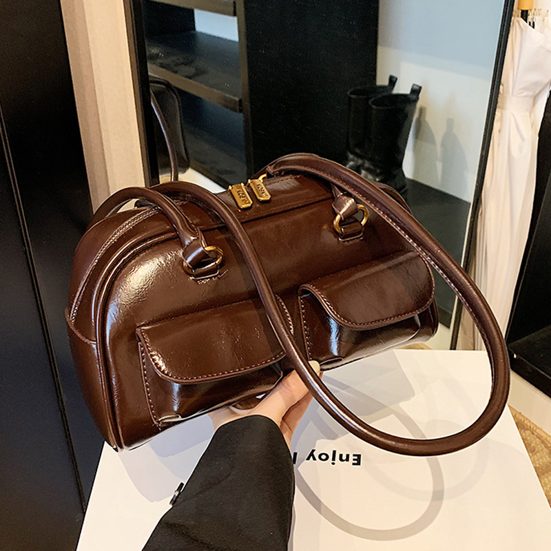 Oil Wax Leather Bowling French Underarm Women's New Fashion Large Capacity Commuter Handbag Shoulder Bag ddmymoon