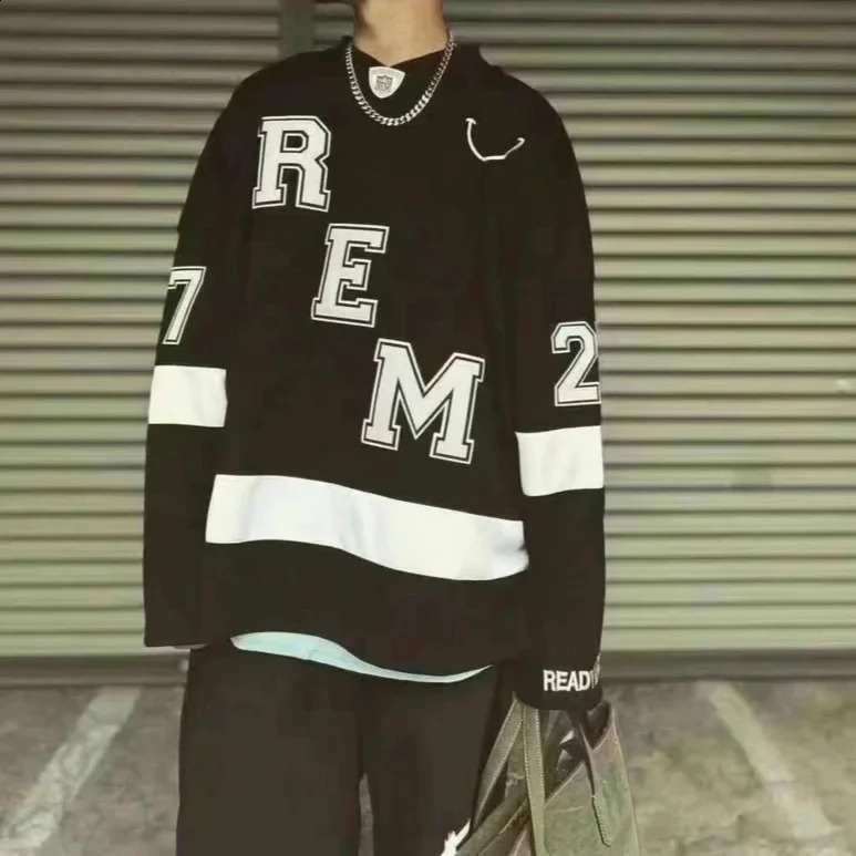 Heavyweight Embroidered American Trendy Readymade Patch 27 Loose High Street Long Sleeve Couple T-shirt Mens Clothing 250809